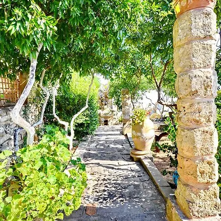 In Dimora Di Charme El Salento 4* Феллине