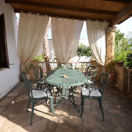 Oda ve Kahvaltı In Dimora Di Charme El Salento